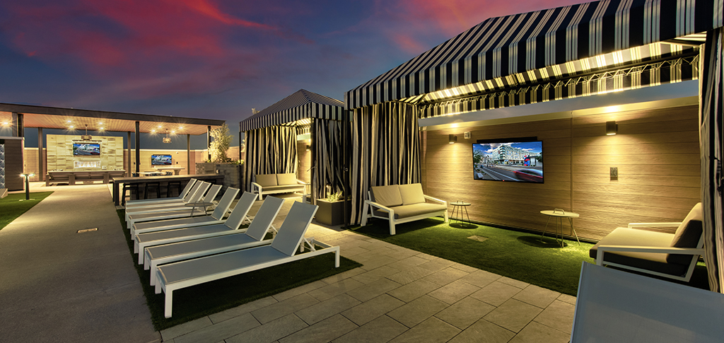 Outdoor lounge seating